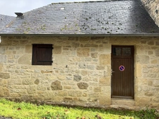 Petite maison à restaurer 11
