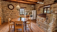 Ensemble Maison et gite + grange - 168m2 habitables -  1ha d 11