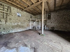 EXCLUSIVITE : Maison en pierre + Grange à 5 min de Brive sur 12