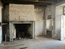 Petite maison à restaurer 5