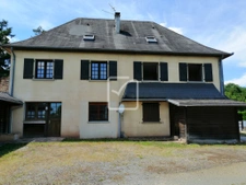 Maison et dépendances 4
