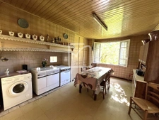 Maison et dépendances 5