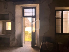 Petite maison à restaurer 7