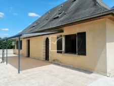 Maison et dépendances 2