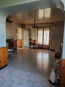 Maison de Village avec véranda et terrain 6
