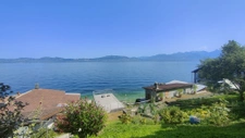 À Vendre   Appartement F3 de 65 m2 avec Terrasse et Vue Lac  1