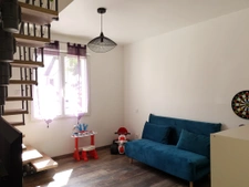 Maison récente 4 chambres + 1 bureau