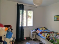 Maison récente 4 chambres + 1 bureau