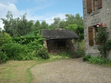A Vendre belle Propriété comprenant 2 maisons et Dépendances 6