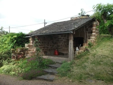 A Vendre belle Propriété comprenant 2 maisons et Dépendances 8