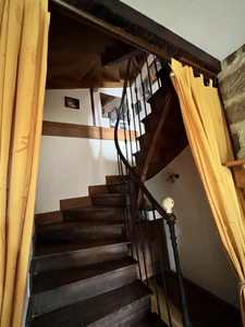 A Vendre belle Propriété comprenant 2 maisons et Dépendances 18