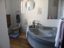 Maison de Maître du 19ème + piscine couverte sur terrain 1 H 11