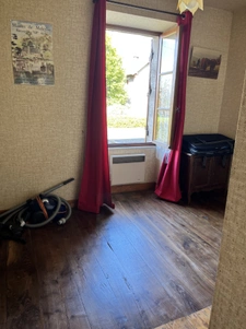 A Vendre belle Propriété comprenant 2 maisons et Dépendances 23