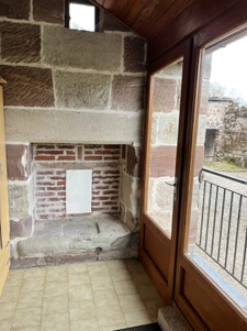 A Vendre belle Propriété comprenant 2 maisons et Dépendances 25