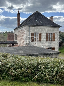vends maison bourgeoise +vieille maison terrain 1730m2 2
