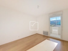 APPARTEMENT T3 DE 67m2 PROCHE LAC A  AMPHION 5