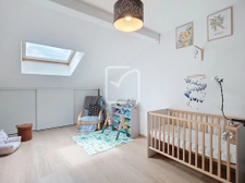 Bel appartement T3 67 m2 dernier étage proximité plages à Am 8