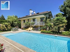 VILLA AU COEUR DES PARCS ET PLAGE D'AMPHION 1