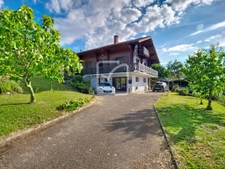 Chalet de 130m2 au calme vue Lac et piscine à Lugrin 16