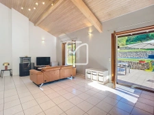 Charme, volume et luminosité   Maison avec piscine à Lugrin 2
