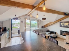 Bel appartement T3 67 m2 dernier étage proximité plages à Am 3
