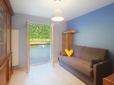 Appartement rez-de-jardin T5 de 130m2  vue lac et montagne à 12