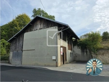 GRANGE DE 210 M2 ET TERRAIN DE 940  M2 VUE LAC SUR PUBLIER 2