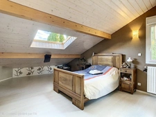 ENSEMBLE IMMOBILIER  220M2 CHALET/MAISON/ANNEXE A SAINT-PAUL 19