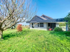 Maison familiale T6 130M2 avec vue imprenable sur le lac à É 14