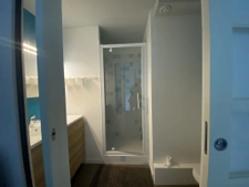 T2 dernier étage, aperçu mer, piscine, garage.