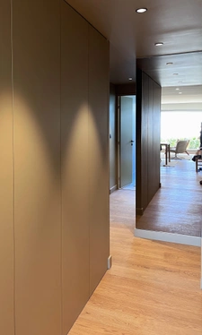 Face mer et jardin, garage.