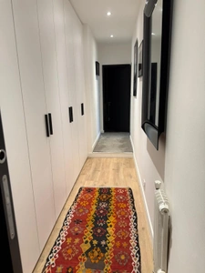 Magnifique T3 rénové balcon stationnement.