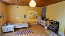 Maison en pierre avec dépendances et jardin 8