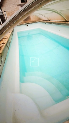 Maison en centre-ville avec piscine 4