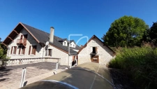 Maison en centre-ville avec piscine 16