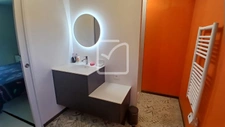 Propriété de caractère sans voisin, avec piscine et dépendan 9