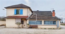Grande maison dans un cadre paisible 9