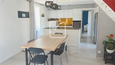 Propriété de caractère sans voisin, avec piscine et dépendan 7