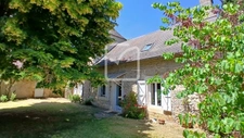 Maison en pierre avec dépendances et jardin 1