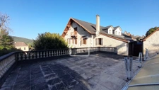 Maison en centre-ville avec piscine 15