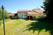 FERMETTE 3 CHAMBRES SUR 1 HECTARE DE TERRAIN 25