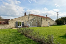 Fermette sur plus d'une hectare terrain 27