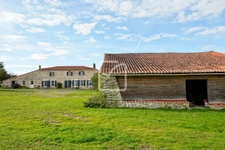 Fermette sur plus d'une hectare terrain 4