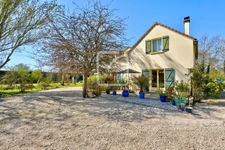 Maison 3/4 chambres sur plus de 2 hectares de terrain 2