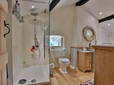 PROPRIETE AVEC 2 GITES INDEPENDANTS ET PISCINE 19