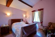 MAISON 4/5 CHAMBRES CENTRE VILLAGE 23