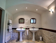 PROPRIETE EQUESTRE PROCHE PARTHENAY 18
