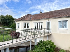 4 chambres centre bourg 25