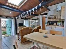 PROPRIETE AVEC 2 GITES INDEPENDANTS ET PISCINE 25