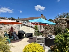 PROPRIETE AVEC 2 GITES INDEPENDANTS ET PISCINE 6